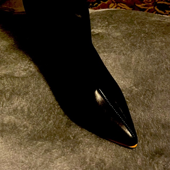 Nice patten leather boots with insulated fiber inner wear size 39 w/ 4in heel - Picture 8 of 9